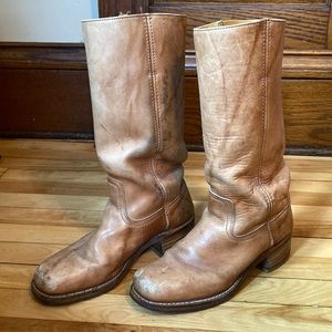 Frye Campus boots size 9